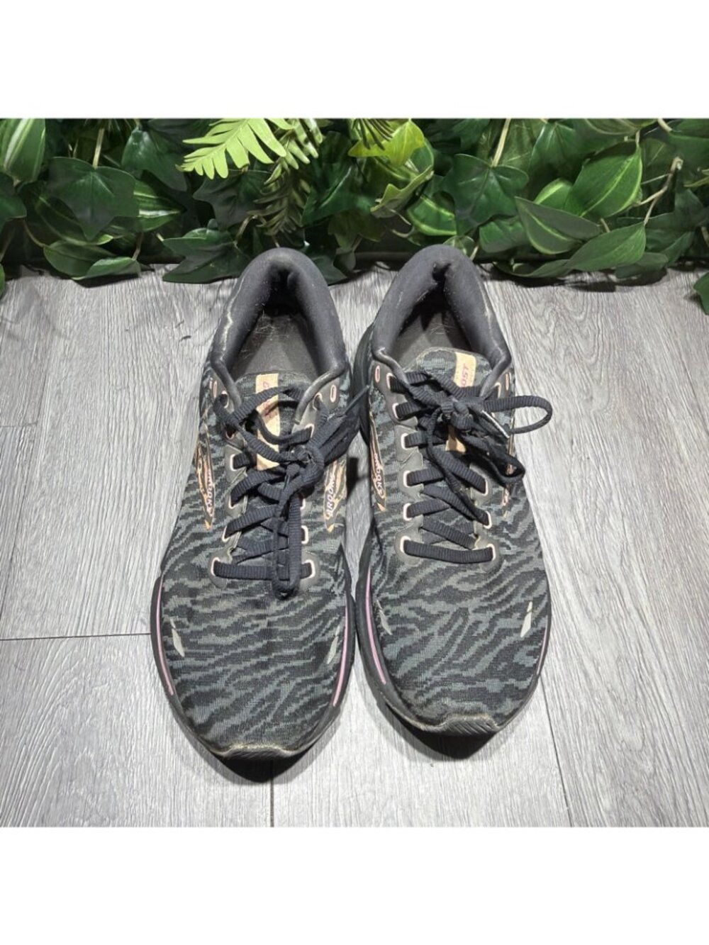 Brooks Ghost 15 Womens Size 10 Black Pink Beige Athletic Running Shoes Sneakers - Picture 2 of 11